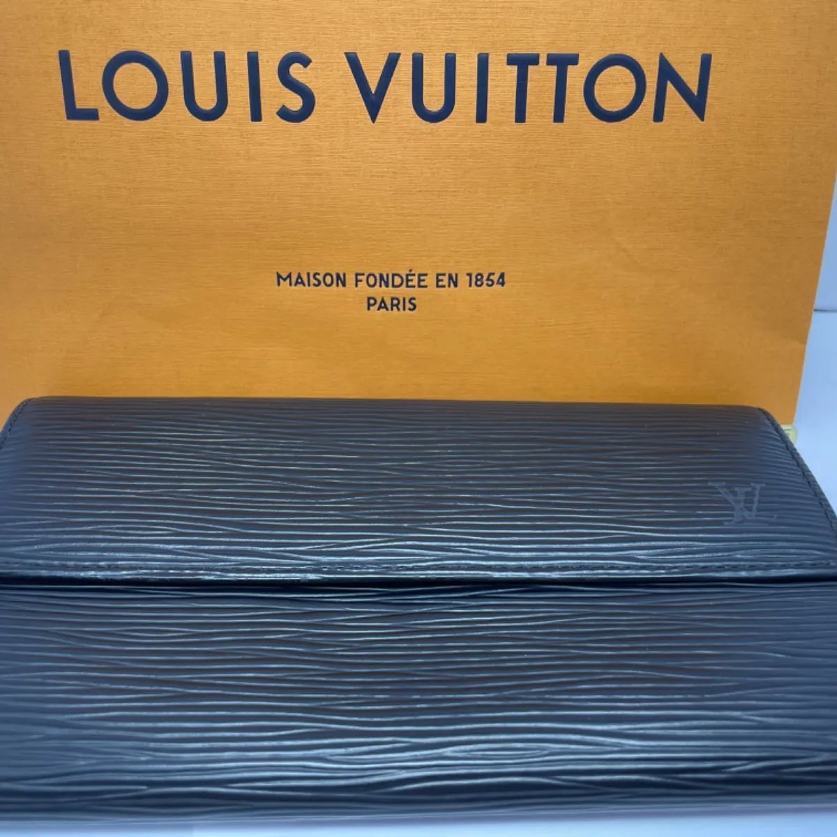 値引き交渉お気軽にどうぞ! LOUIS VUITTON ルイ ヴィトン エピ 長財布