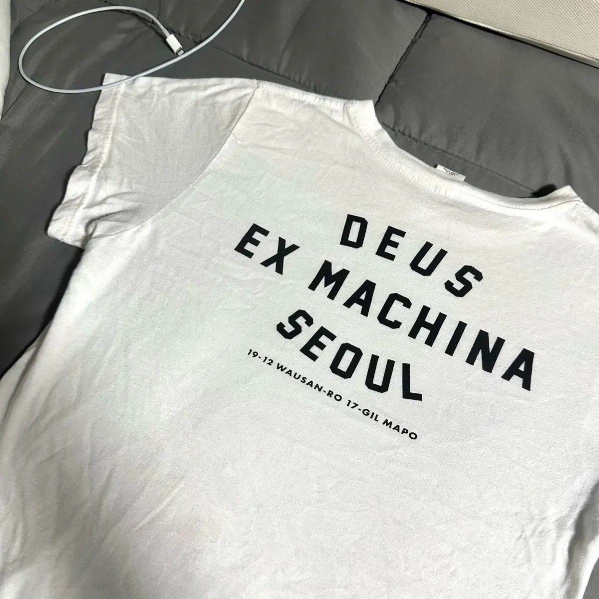 11 サイズ DEUS EX MACHINA デウスエクスマキナ エックス マキナ 半袖Tシャツを販売しています