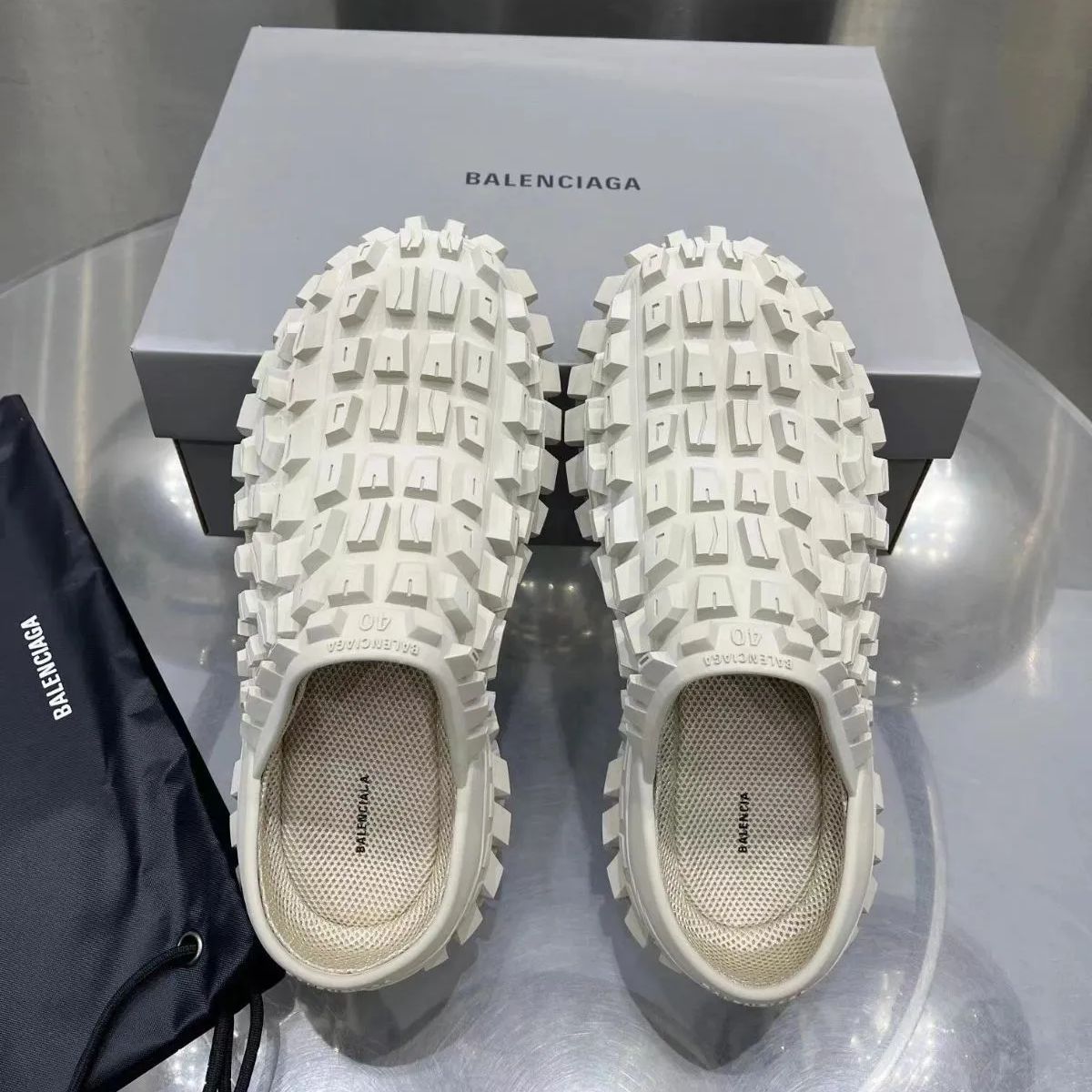 バレンシアガ BALENCIAGA バウンサー クロッグ スリッポン - メルカリ