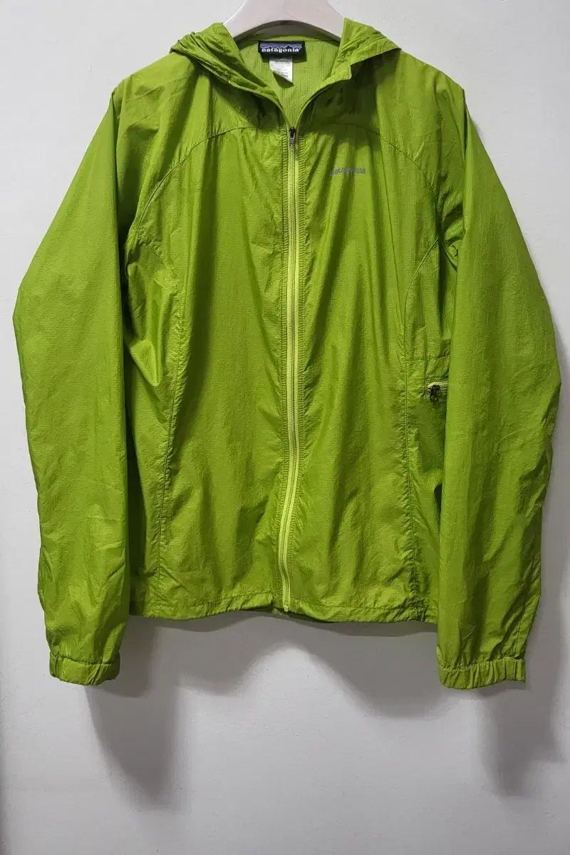 patagonia パタゴニア フード ウィンドブレーカー グリーン