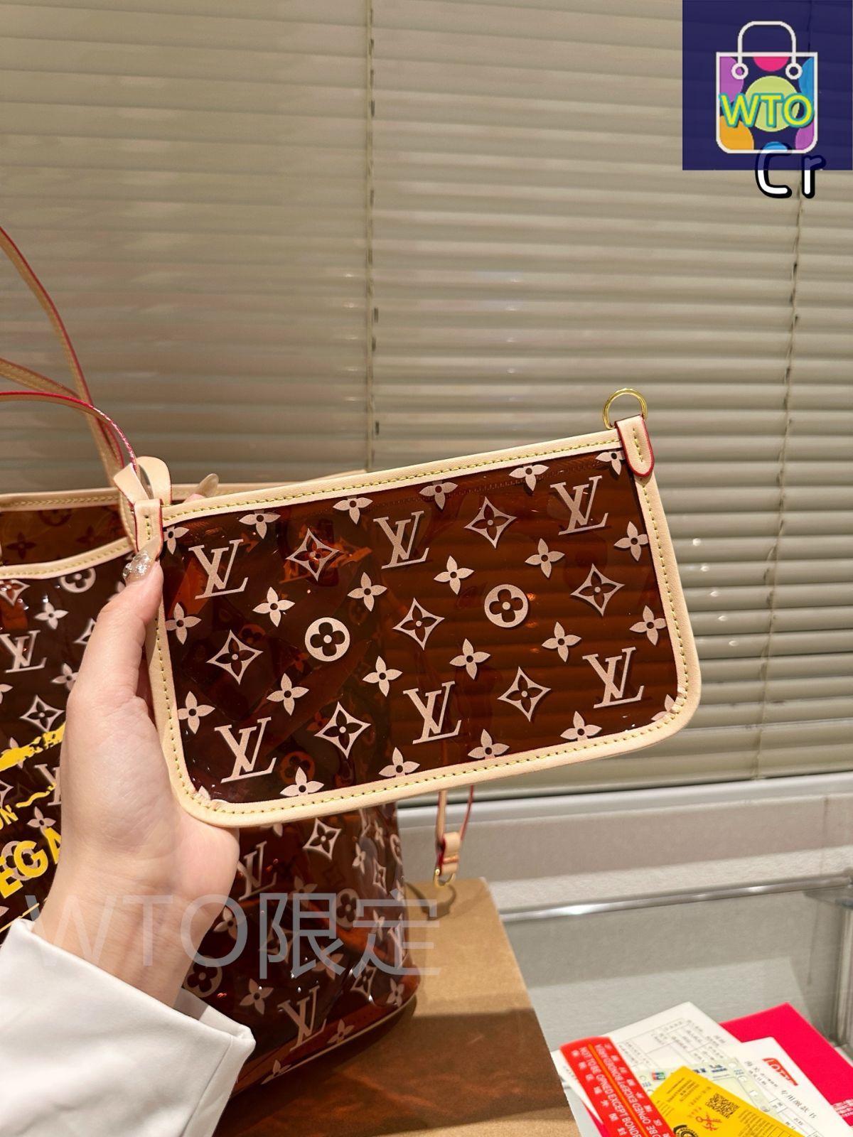 ルイヴィトンバック　即購入⭕️　早い者勝ち‼️ 今日特価】Louis Vuitton ルイ・ヴィトン クリアバッグ 夏季に