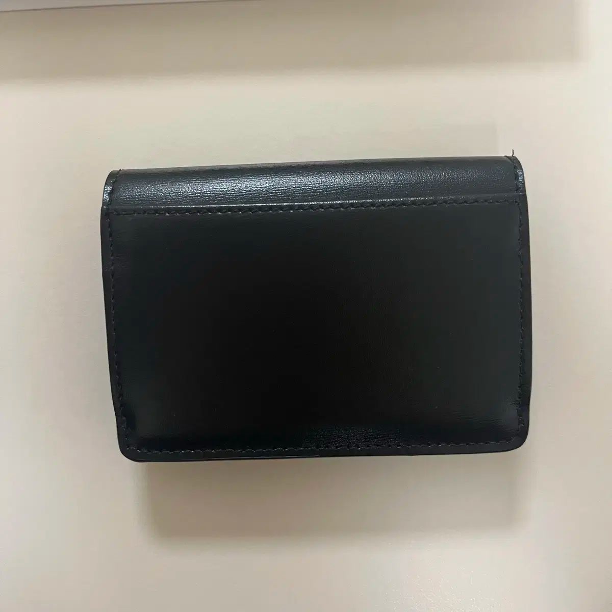 CELINE トリオンフ フラップカードウォレット CELINE☆トリオンフ フラップ カードホルダー シャイニーカーフ