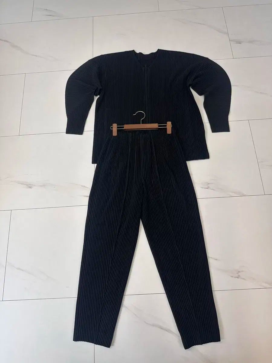 HOMME PLISSÉ ISSEY MIYAKE オムプリッセイッセイミヤケ HOMME PLISSÉ