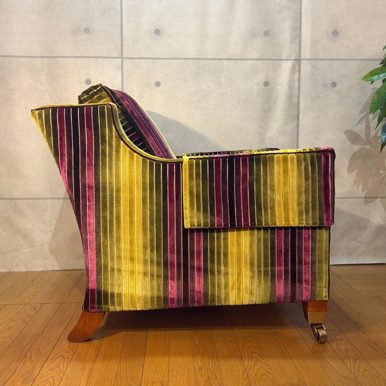 イギリスDURESTA/デュレスタ　最高級1人掛けソフ「トラファルガー」69万円 USEDDURESTA（デュレスタ）Trafalgar 1人掛けソファ | 英国王室