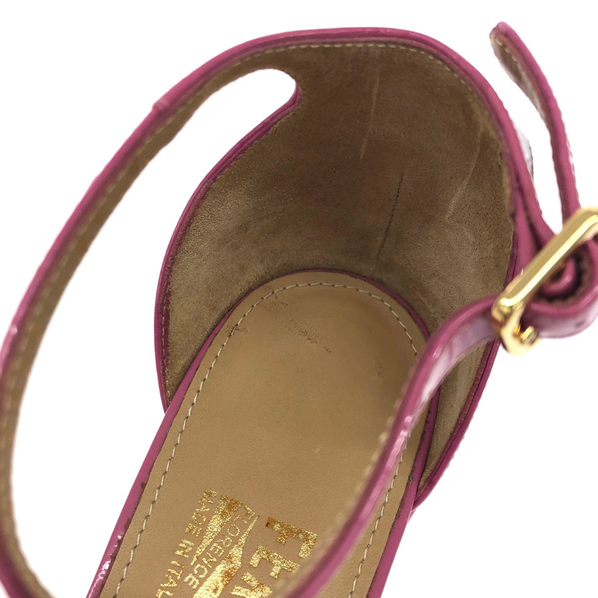 サルヴァトーレフェラガモ サンダル