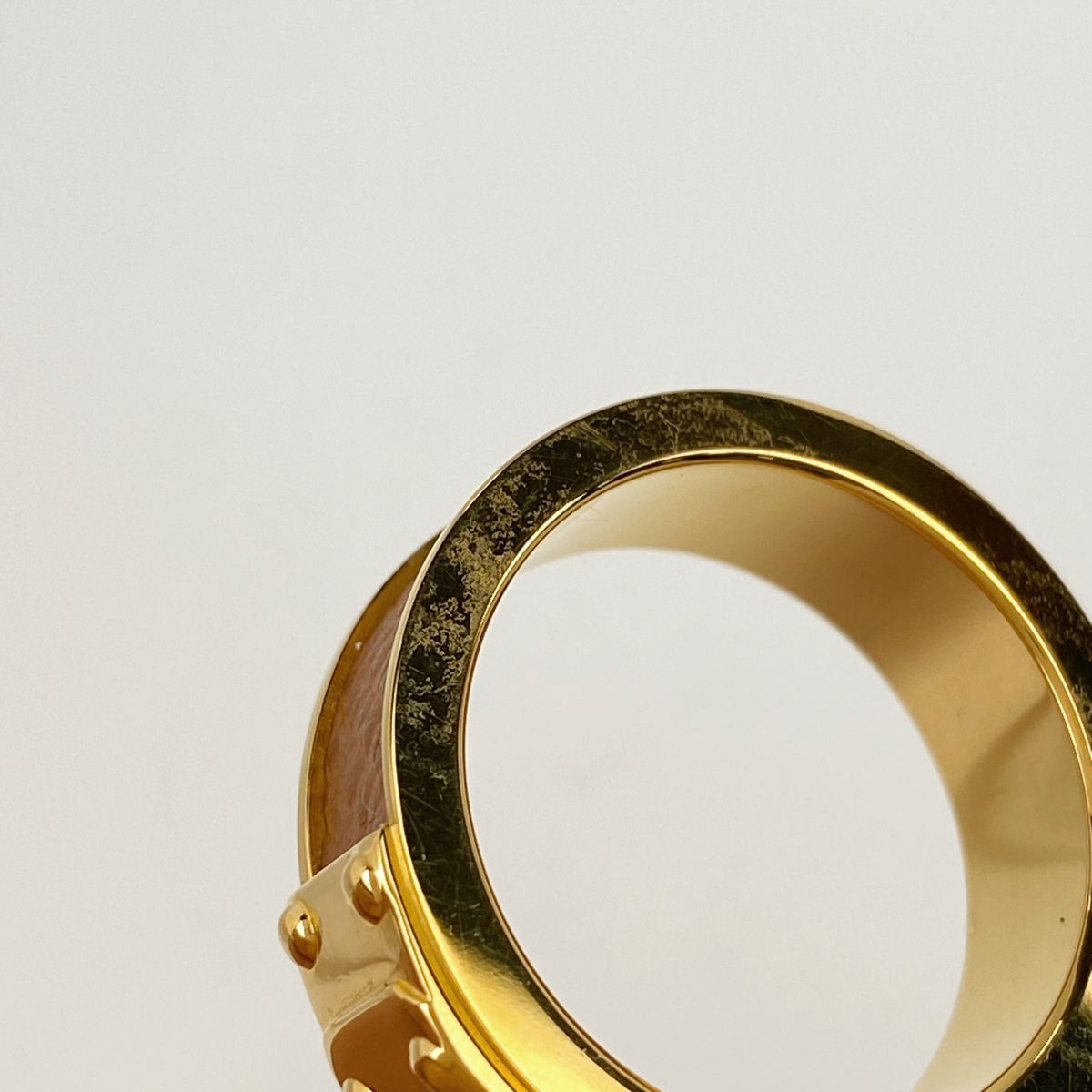 ゴールド ブラウン