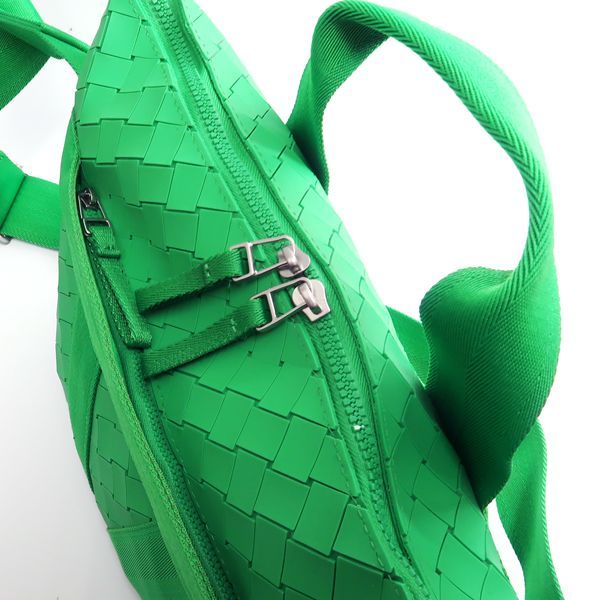 BOTTEGA VENETA】グリーン ラバーショルダーバッグ BOTTEGA VENETA