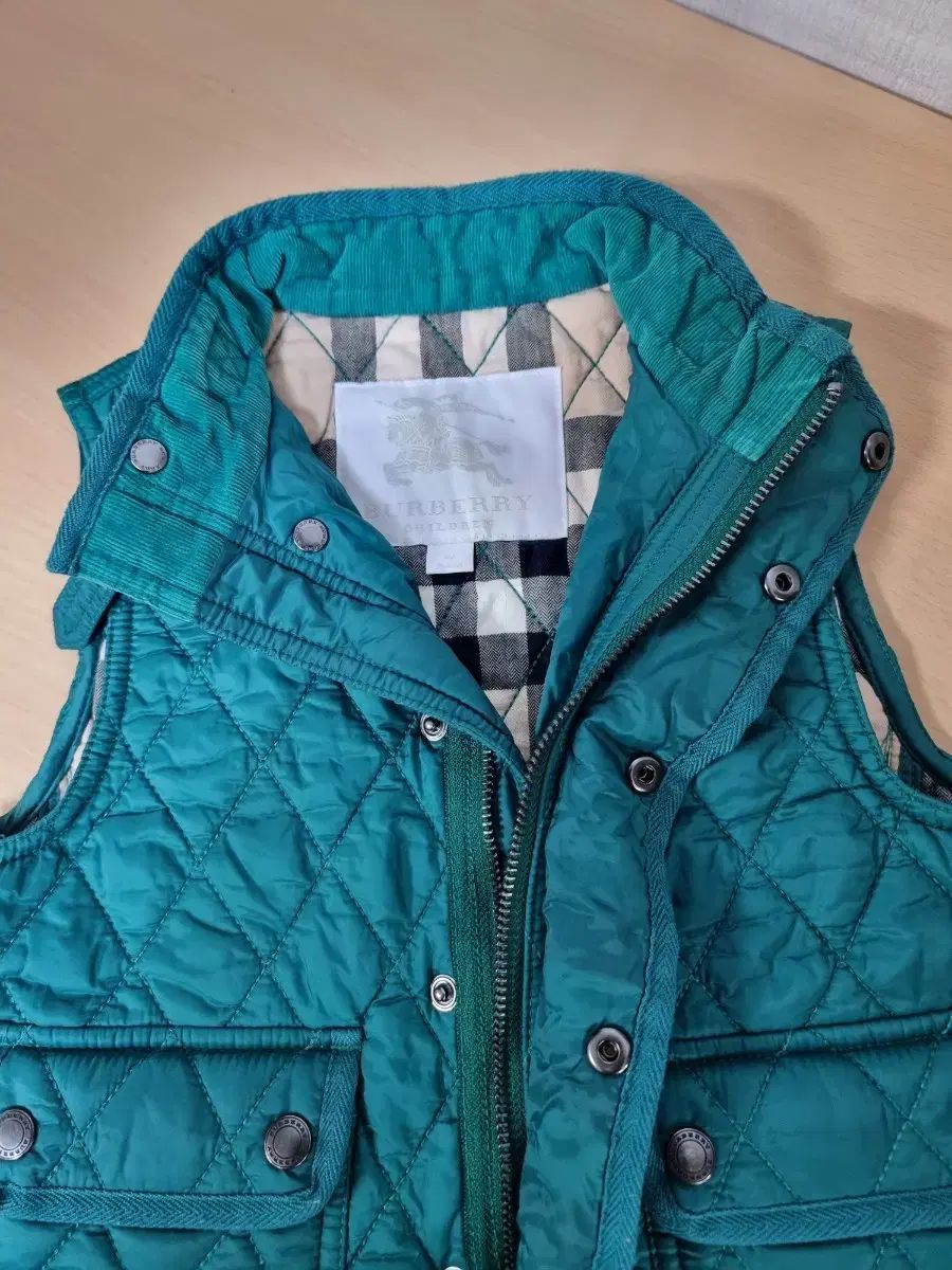 ◆BURBERRY キッズ キルティングジャケット　モンベルキッズベストまとめ Burberry Kids(バーバリーキッズ) キルティングジャケット 18M