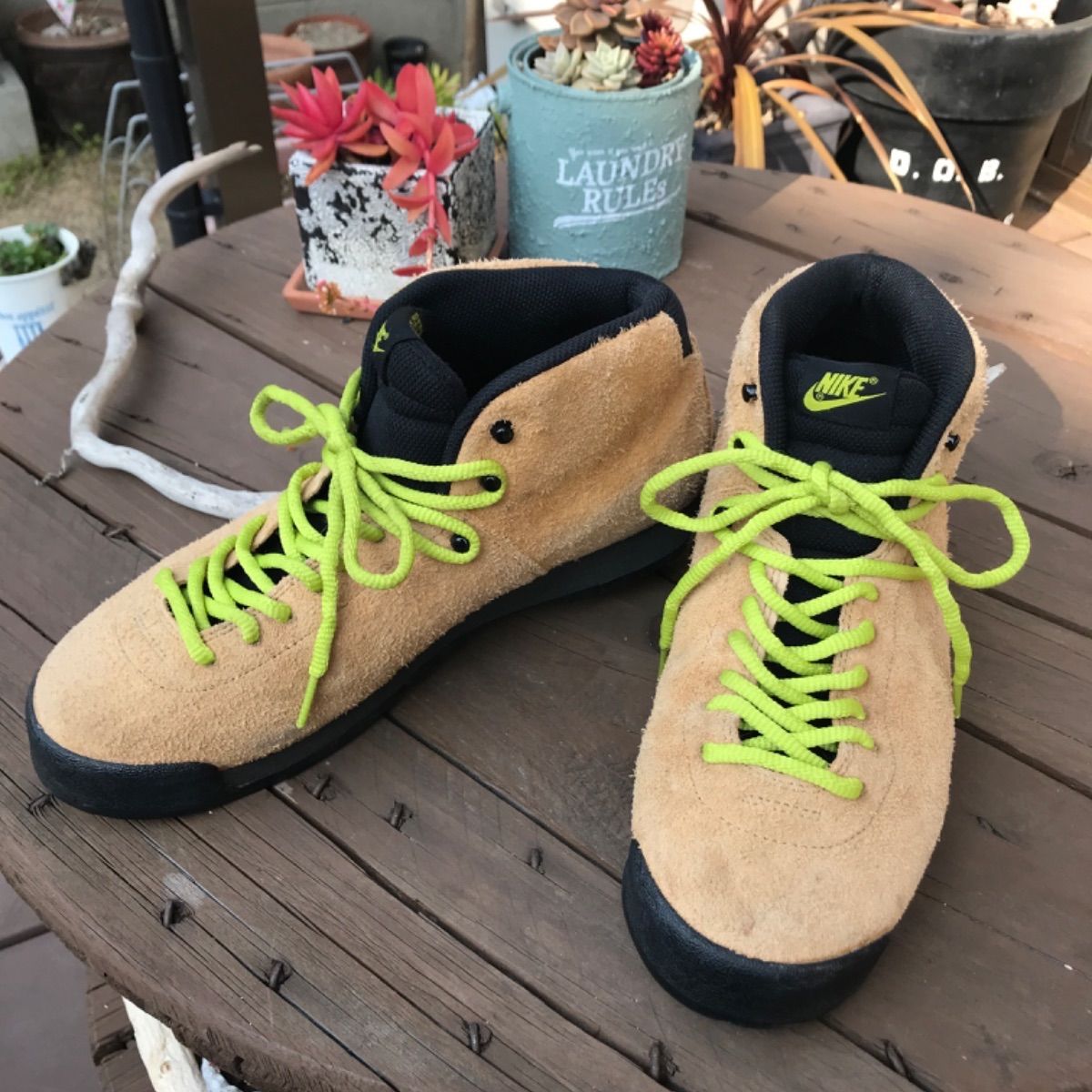 NIKE AIR MAGMA ND (370921-700) - メルカリ