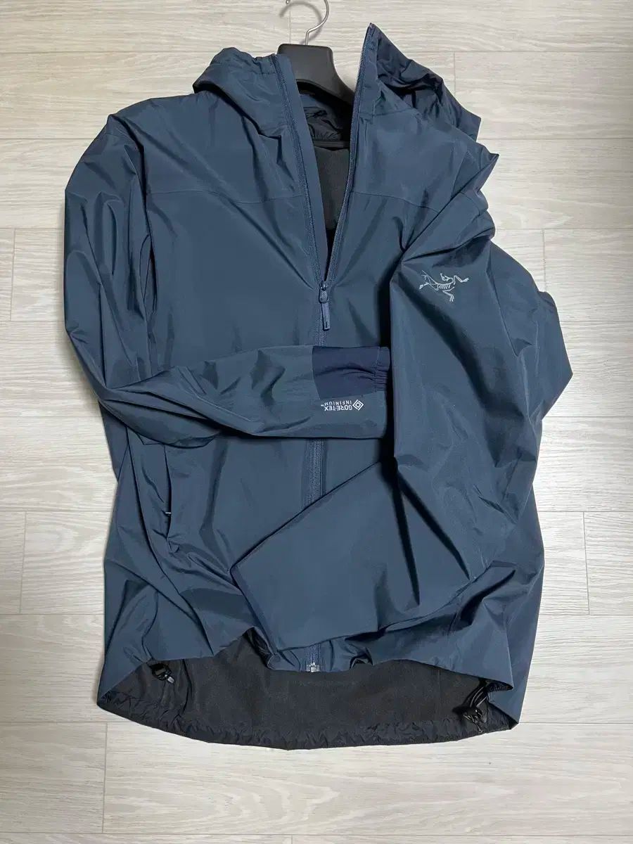 ARC TERYX アークテリクス ソラノ フーディー パーカー 旧モデル L サイズ