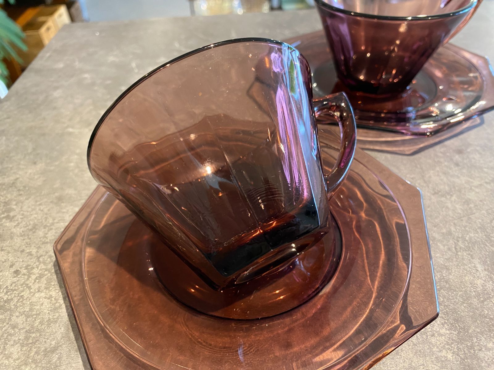 ヘーゼルアトラス　ガラス製カップとソーサー5個セット ヘーゼルアトラス ガラス製カップとソーサー5個セット ヘーゼル