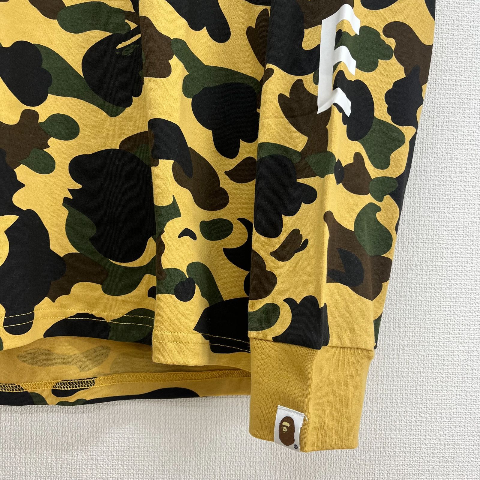 未使用 A BATHING APE アベイシングエイプ 001LTK701001M 1ST CAMO L/S 