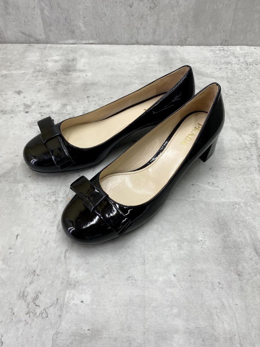PRADAブラック エナメル リボン付きパンプス 23.5-24.0cm PRADAブラック エナメル リボン付きパンプス 23.5-24.0cm