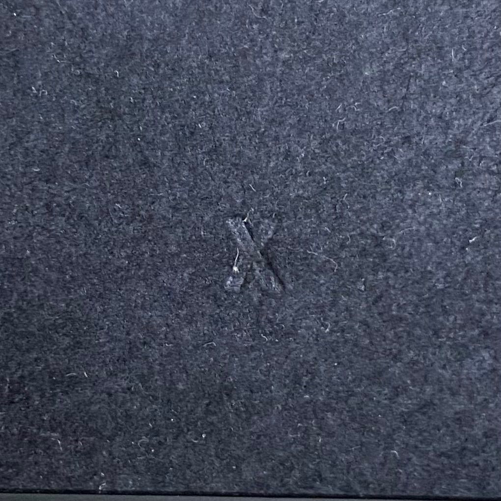 ブラック ゴールド金具