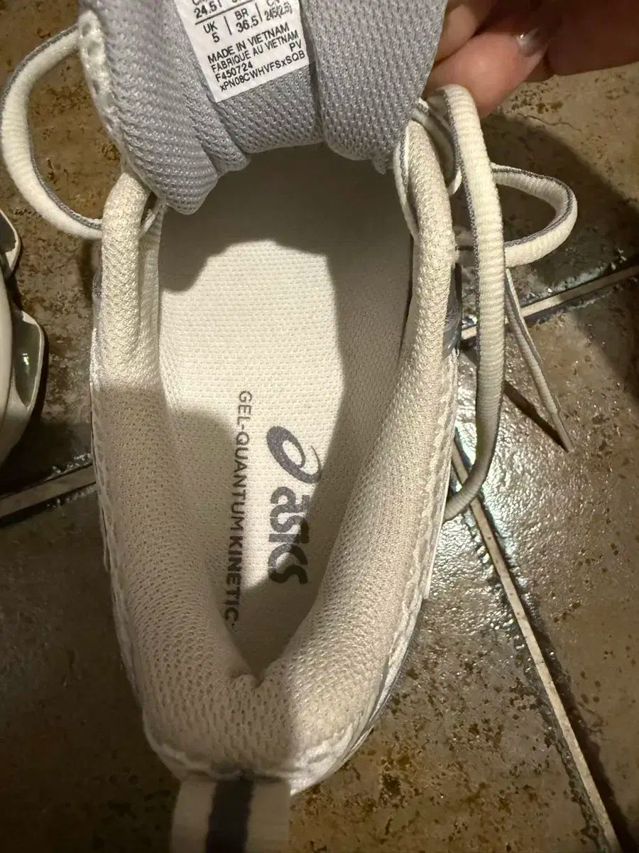 アシックス ゲルクォンタム