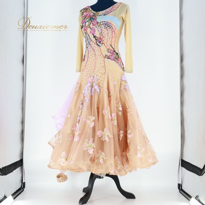 ドレス ベージュ