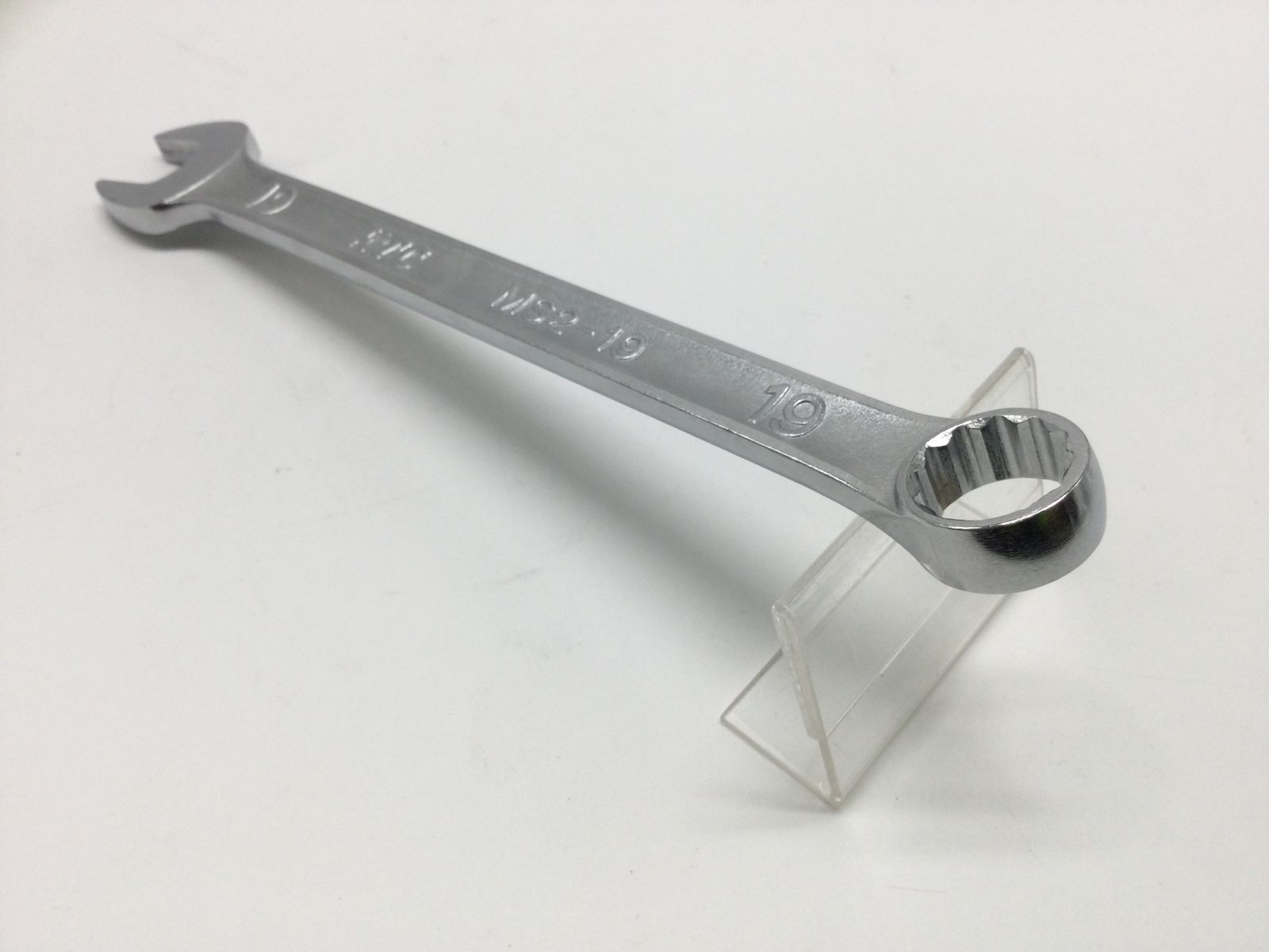 黒木普子『調べ』】 キャンバス油彩 F8号 額装 N0825B 黒木普子『調べ』】 キャンバス油彩 F8号 額装 N0825B