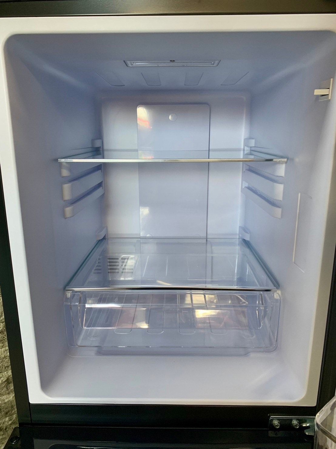 高年式】大阪送料無料☆3か月保障付き☆冷蔵庫☆2024年  