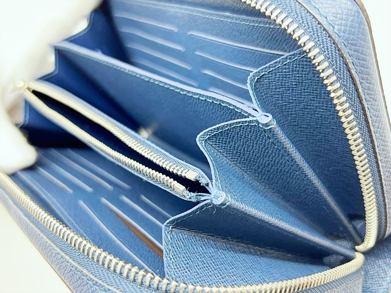 LOUIS VUITTON トラベルケース ジッピーXL タイガ ブルーマリーヌ 使用