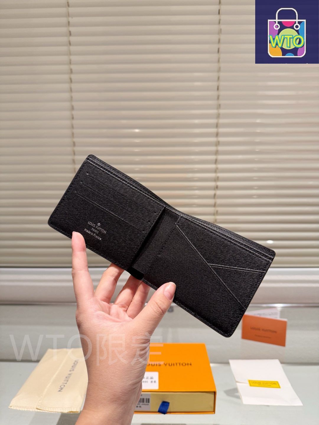 本日限定特価】ルイ?ヴィトン バイフォールドウォレット 12×10cm