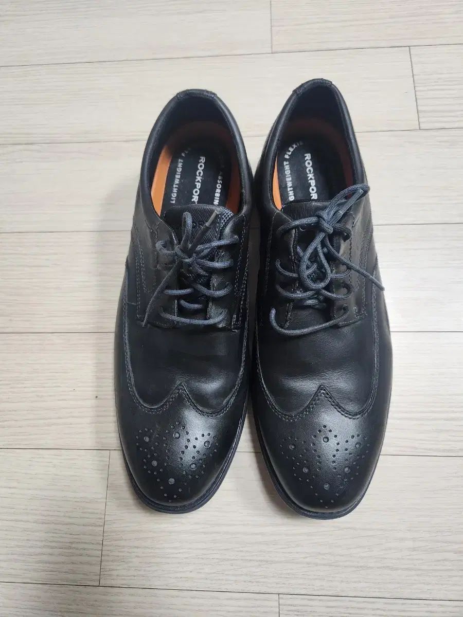 ROCKPORT ロックポート メンズ 黒 Wingtip ドレスシューズ