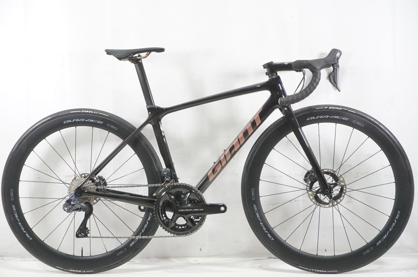 GIANT 「ジャイアント」 TCR ADVANCED PRO DISC 2024年モデル ロードバイク / バイチャリAKIBA店