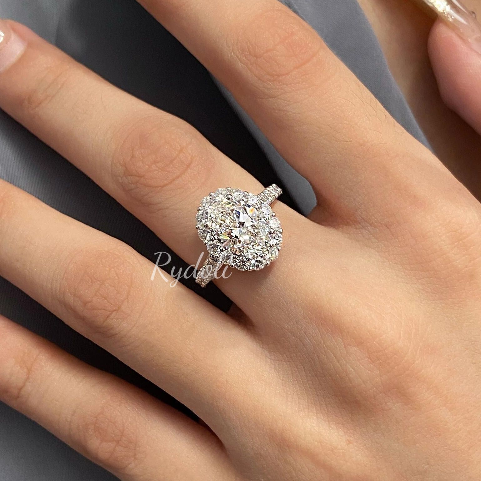 PT950 3.80ct オーバルカット ダイヤリング ラボグロウンダイヤ IGI 