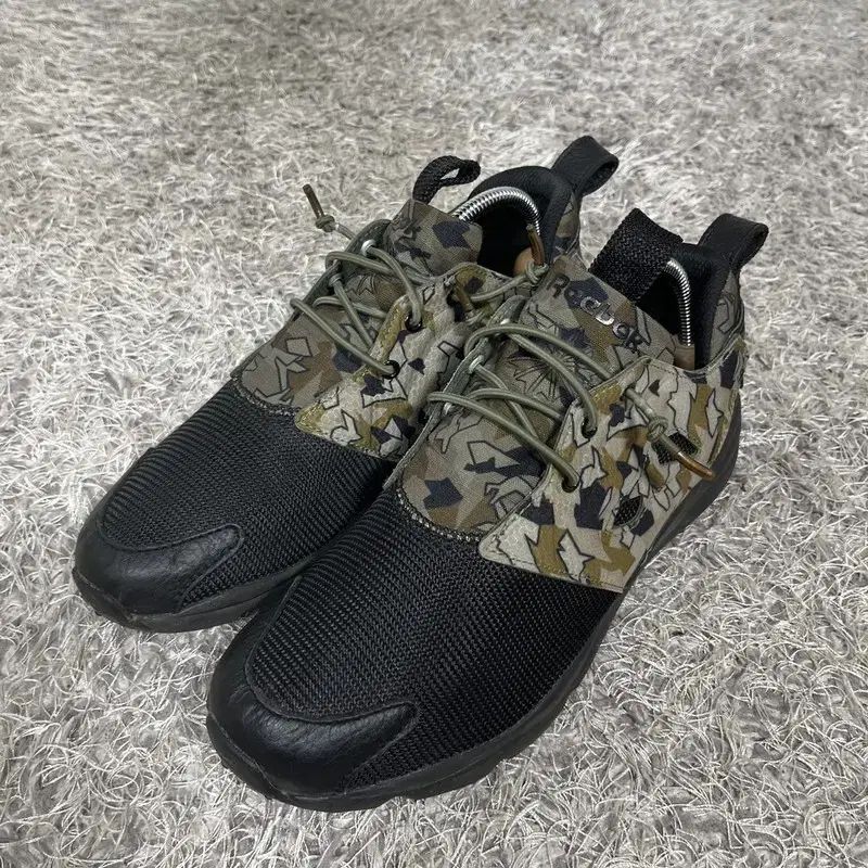 Reebok リーボック ピュリライト 迷彩 スニーカー 250 G04520