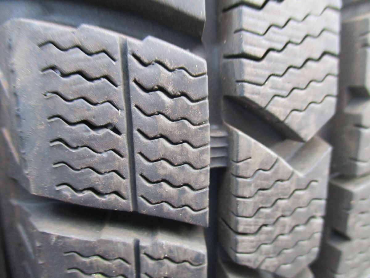 スタッドレス