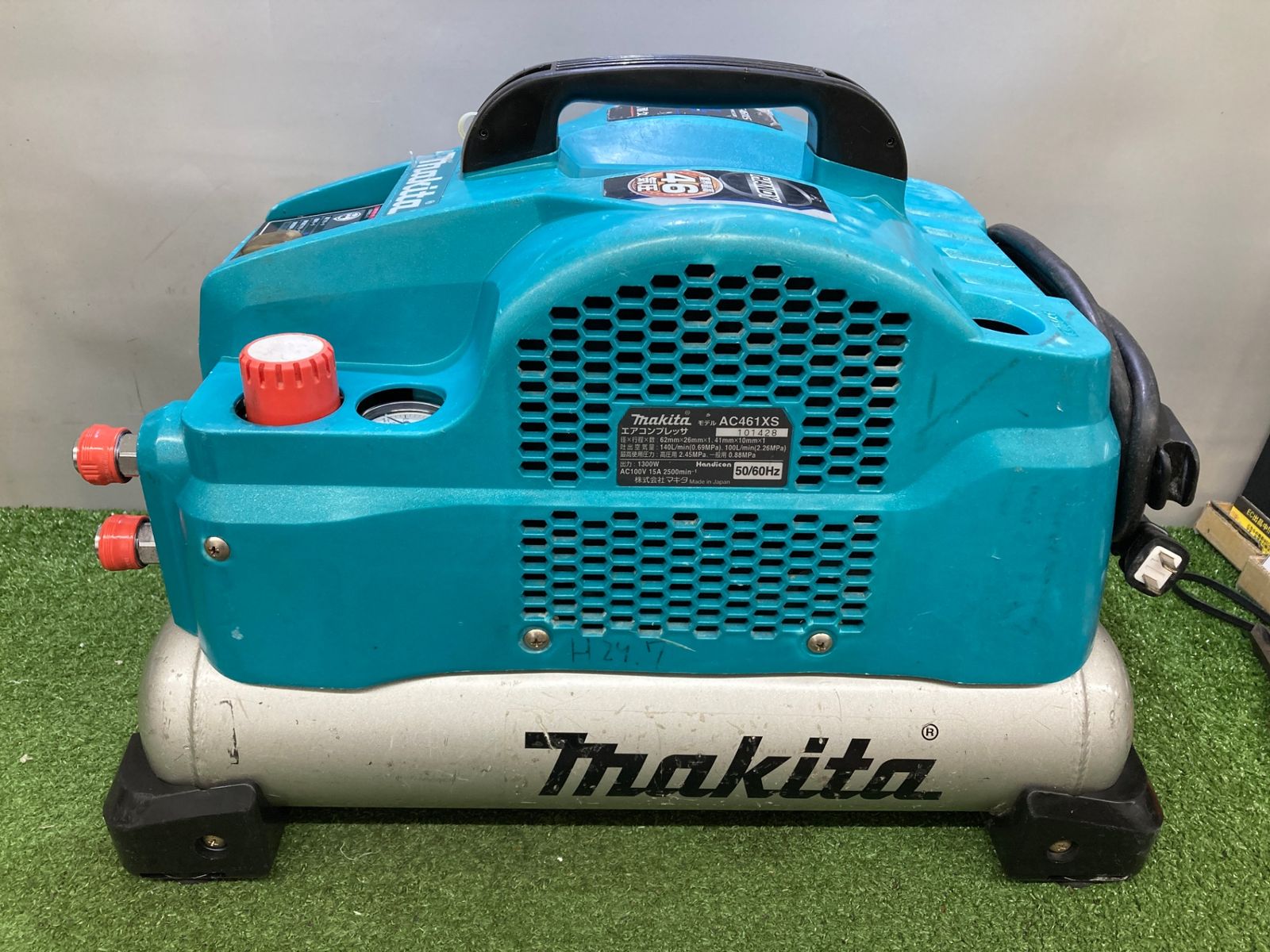 中古品】【0921】☆makita(マキタ) 常圧/高圧エアコンプレッサ 中古品】【0921】☆makita(マキタ) 常圧/高圧エアコンプレッサ