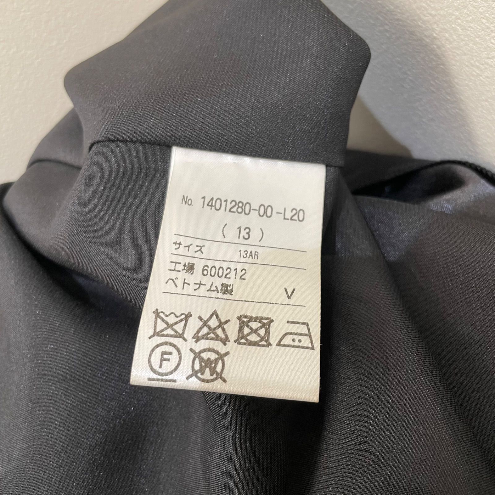 13 ブラック