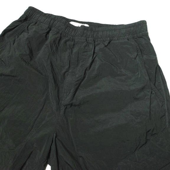STONE ISLAND ストーンアイランド 24SS ナイロンメタル バミューダ