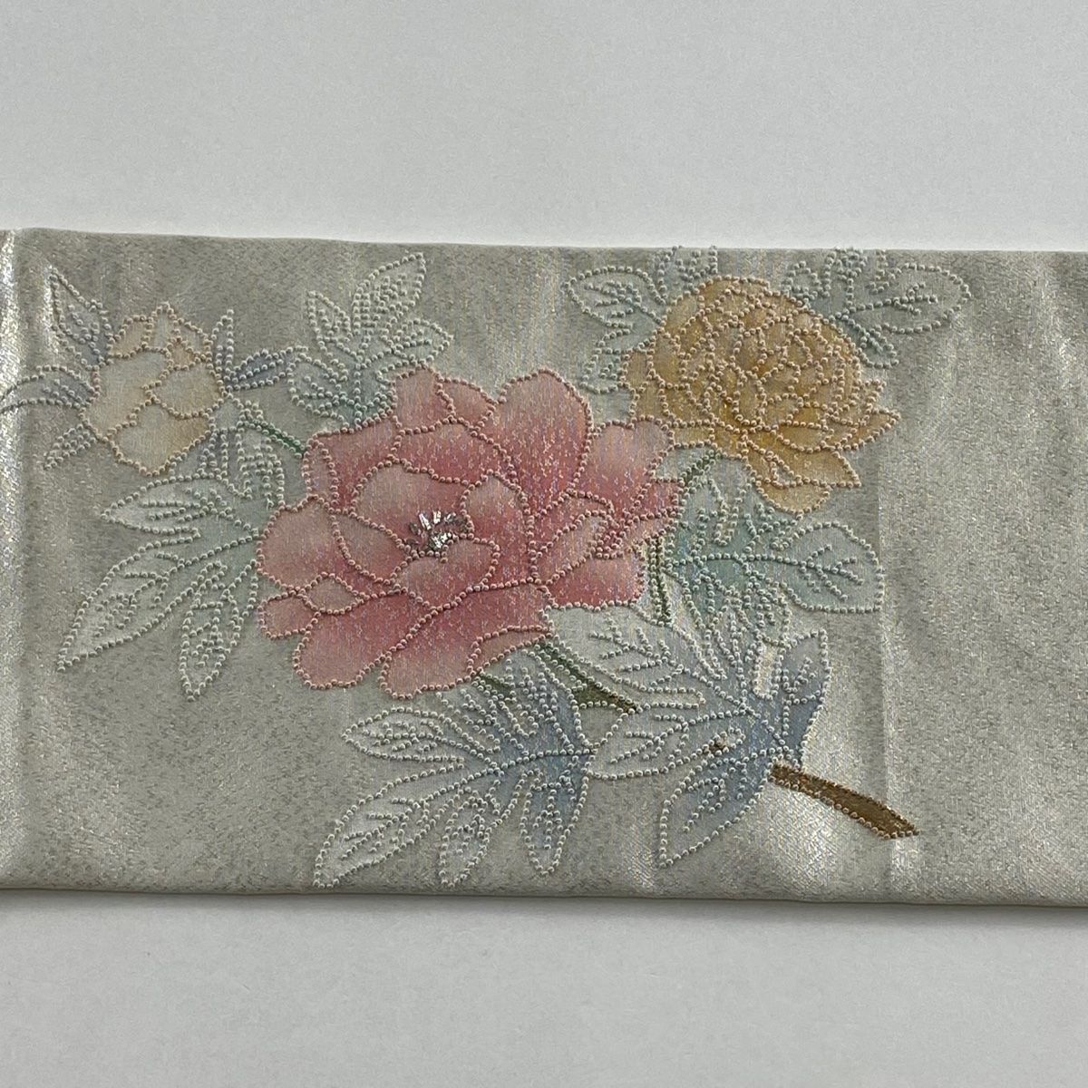 未使用品 名古屋帯 博多織 枝花 唐草花 クリーム くすみ紫 3m57cm正絹 Kisste 博多帯 名古屋帯 正絹 博多名古屋帯 新品 八寸名古屋帯