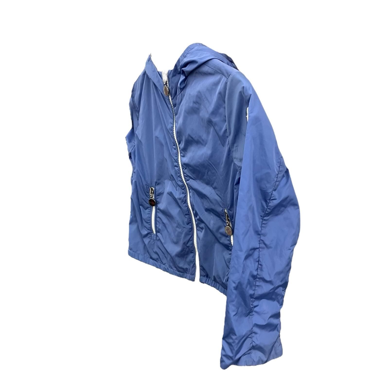 ナイロンジップパーカー