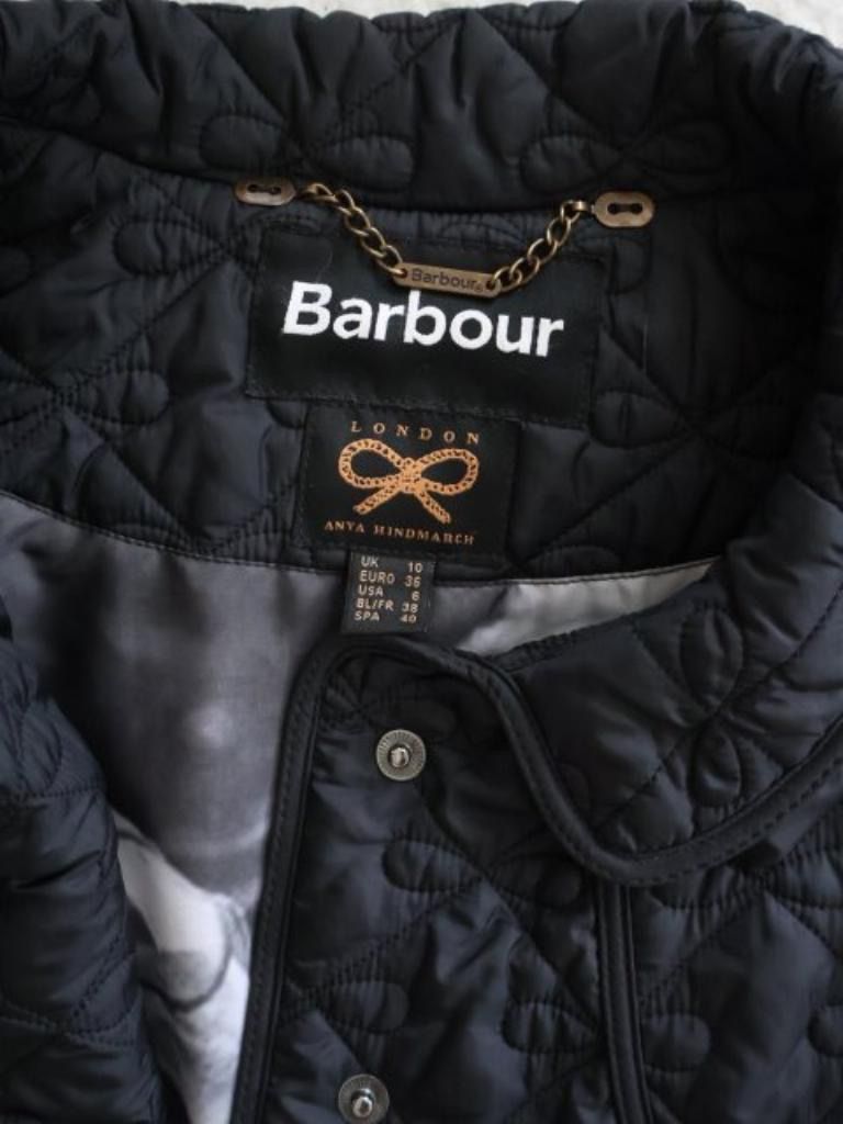 Barbour × ANYA HINDMARCH リボンキルティング ジャケット Barbour × ANYA HINDMARCH バブアー × アニヤハインドマーチ