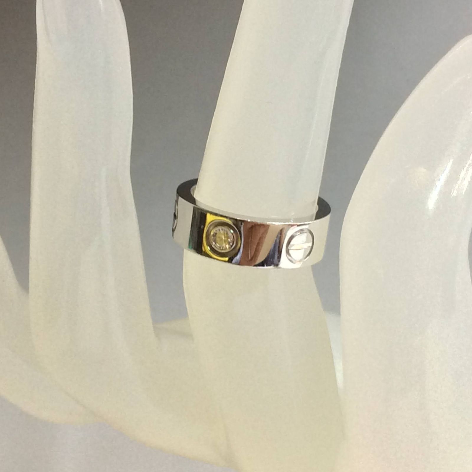 Cartier【カルティエ】 ラブリング 6号 ダイヤ3石 750/18金 WG 重量 Cartier【カルティエ】 ラブリング 6号 ダイヤ3石 750/18金 WG 重量