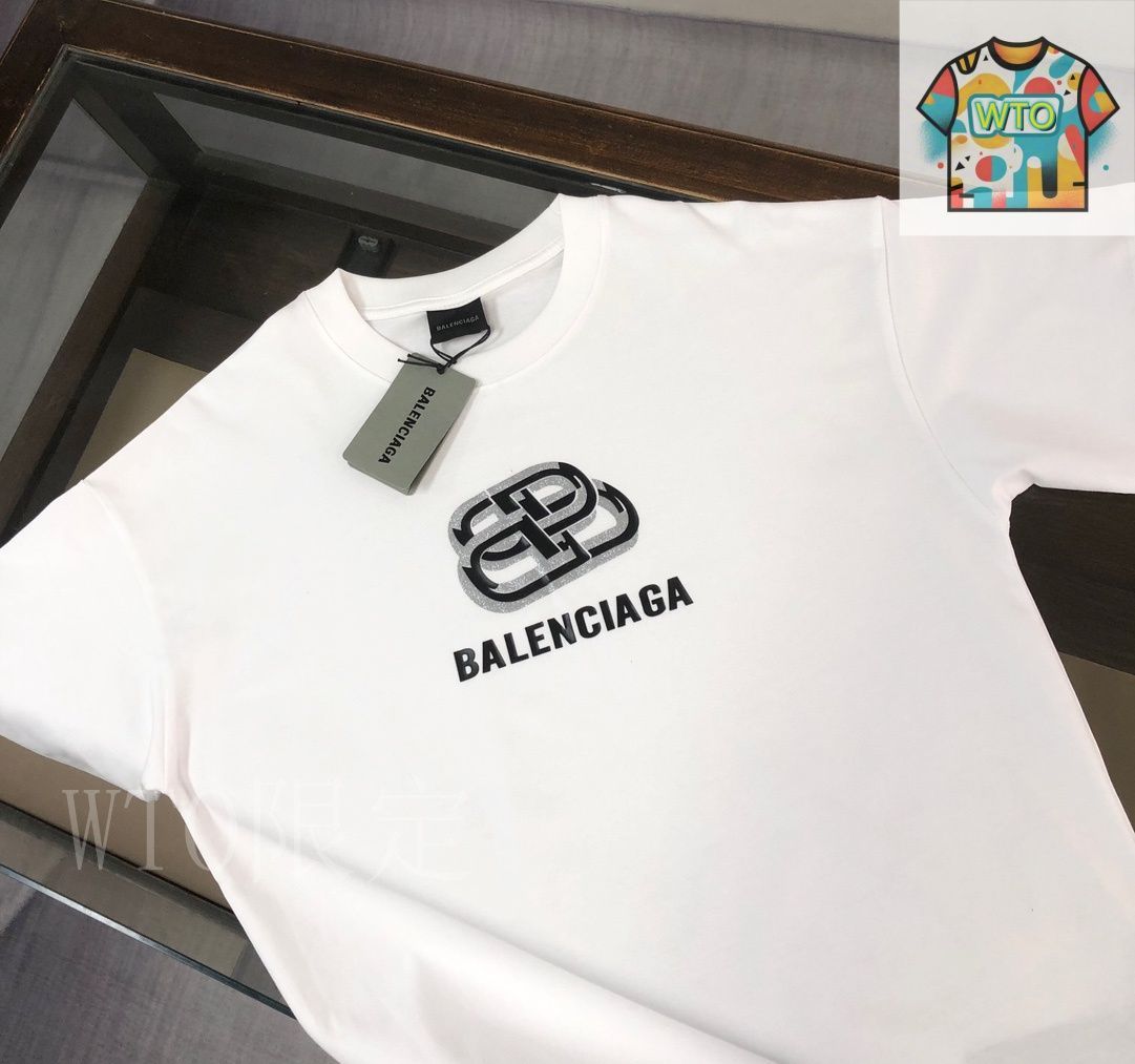 9月限定セール完売品メルカリ最安値BALENCIAGA ロゴ Tシャツ ホワイト 9月限定セール完売品メルカリ最安値BALENCIAGA ロゴ Tシャツ