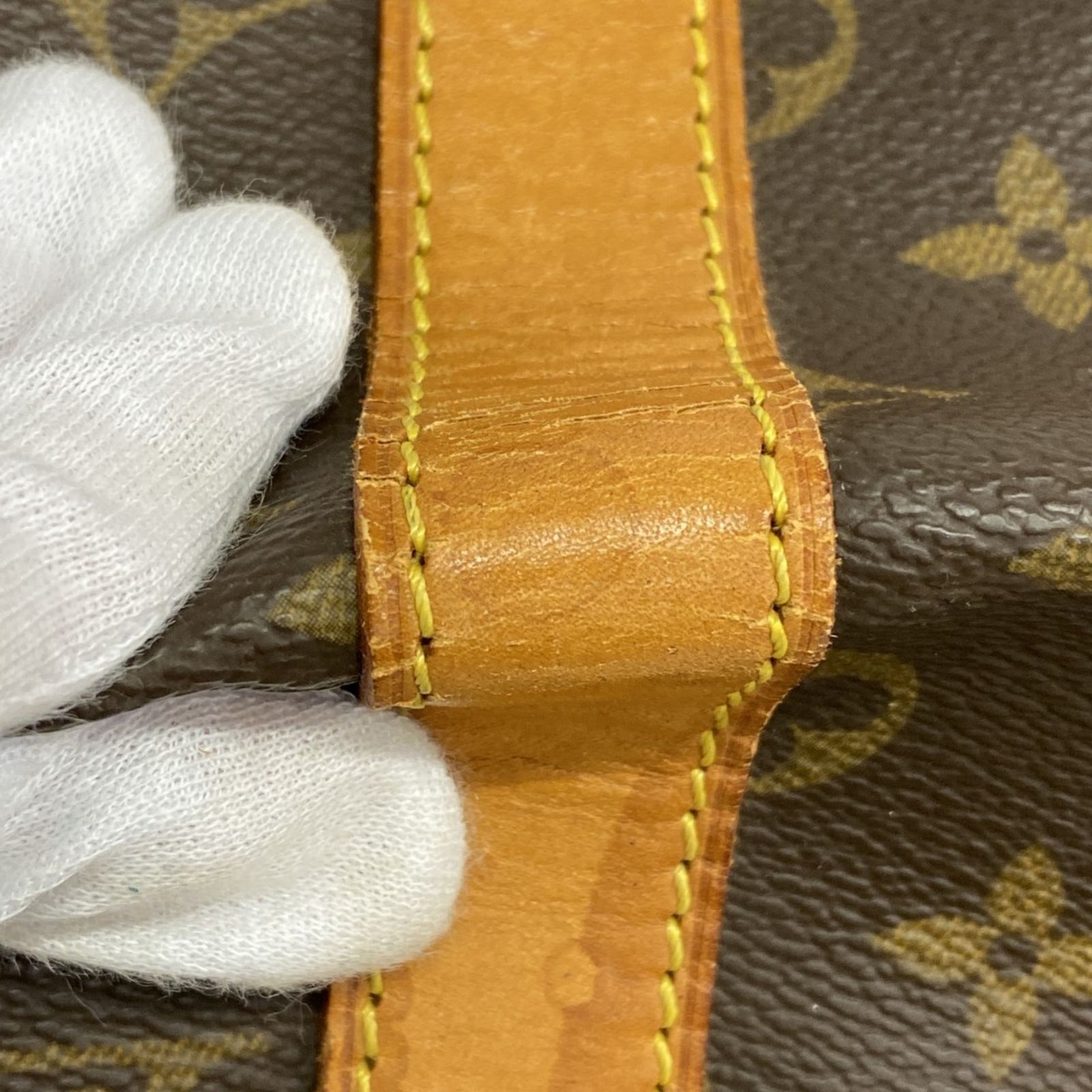 ボストンバッグ