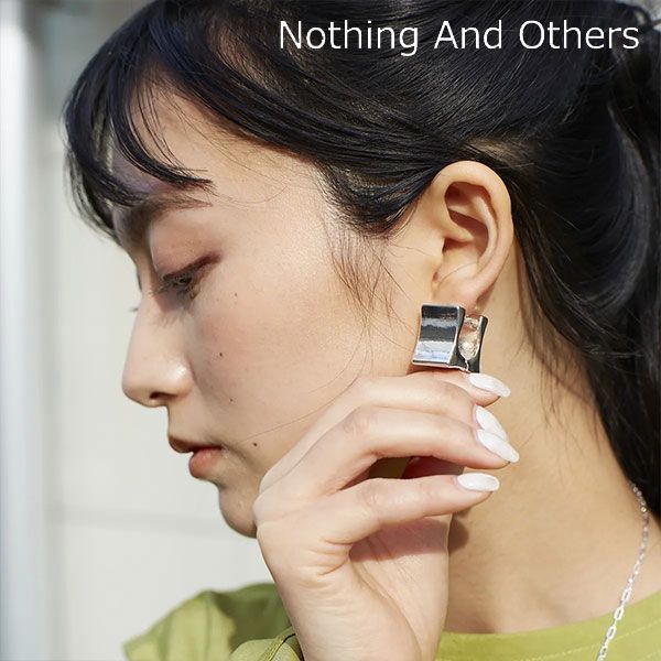 【即納】 【SALE50%OFF】 ナッシングアンドアザーズ Nothing And Others Square shape Pierce スクエアシェアピアス アクセサリー ギフト c42210039