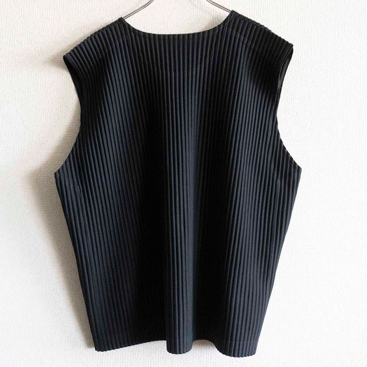 美品】 HOMME PLISSE ISSEY MIYAKE【プリーツ ベスト】ブラック 
