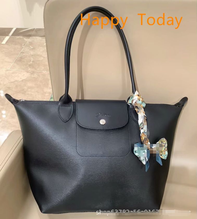 飾りなし Longchamp LONGCHAMP ロンシャン プリアージュ 作 ショルダーバッグ 黒 水波模様 Ｍ Lサイズ 通勤トートバッグ