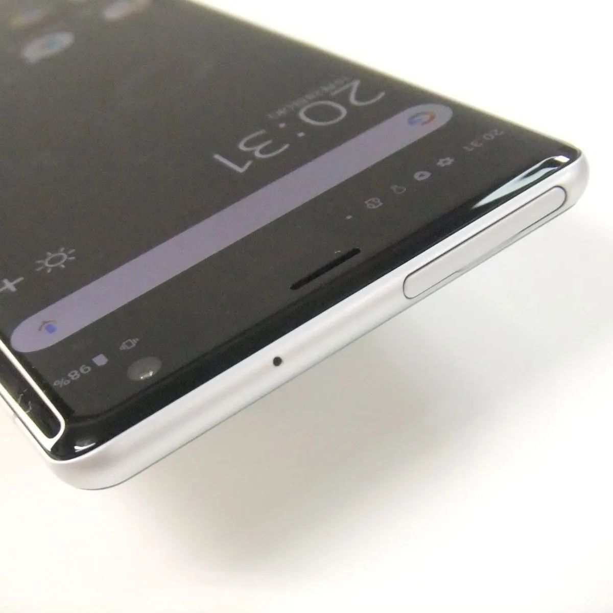 【中古】Xperia XZ3 SOV39 ホワイトシルバー Amazon | au Xperia XZ3 SOV39 ホワイトシルバー