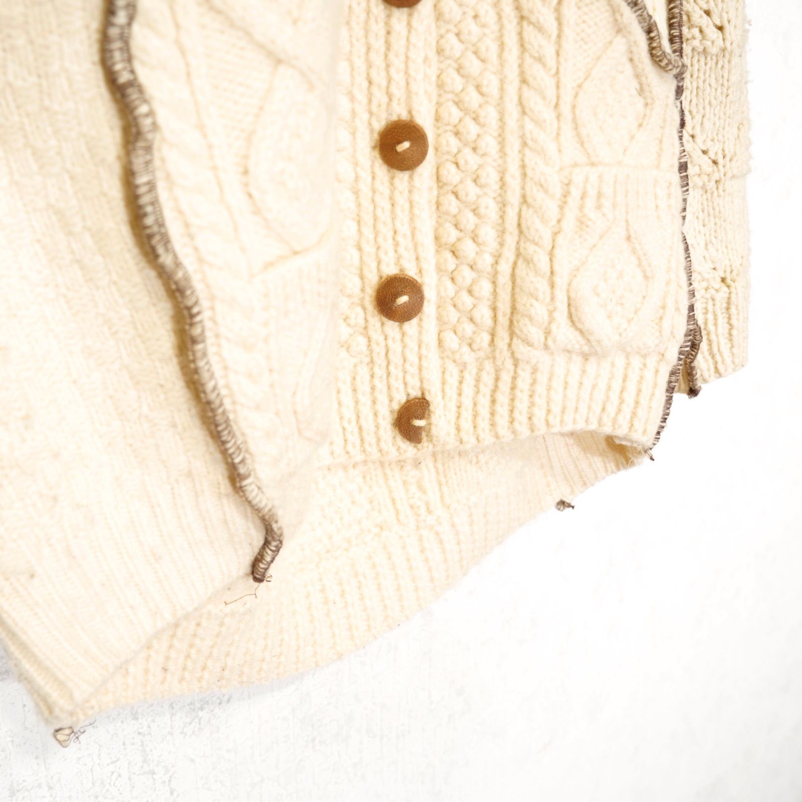 EU VINTAGE COLLAR DESIGN PATCHWORK REMAKE CABLE KNIT CARDIGAN|ヨーロッパ古着襟付きデザインパッチワークリメイクケーブルニットカーディガン ニットジャケット フィッシャーマンセーター|アランニット