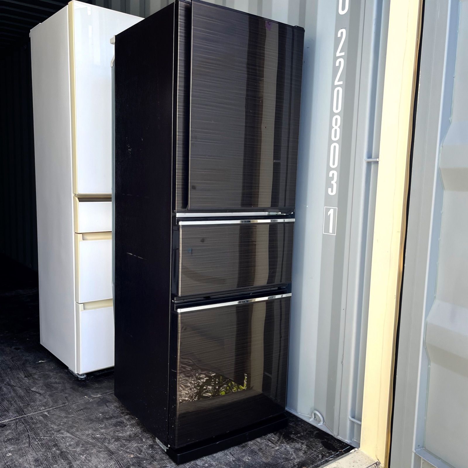 71取付無料！三菱木目調自動製氷機付きおしゃれインテリア272L3ドア冷蔵庫！ 71取付無料！三菱木目調自動製氷機付きおしゃれインテリア272L3ドア