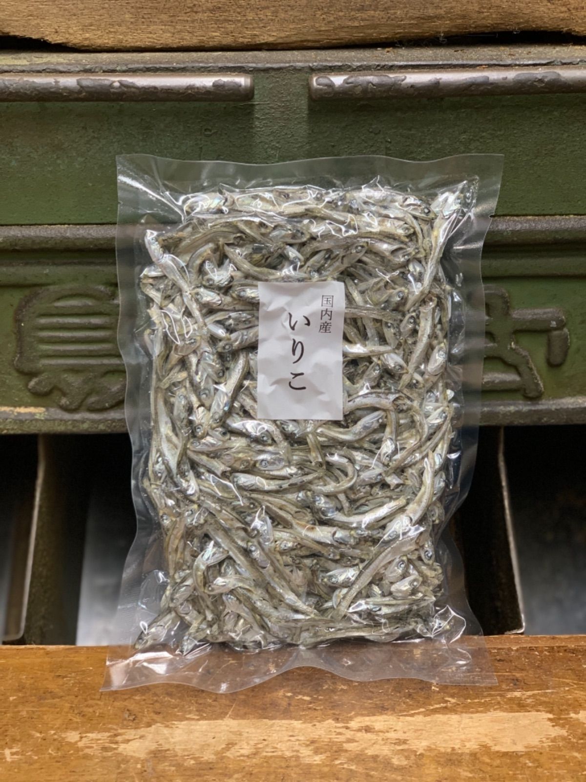 国内産いりこ(煮干し)200g かつお節🐟ショップ メルカリ