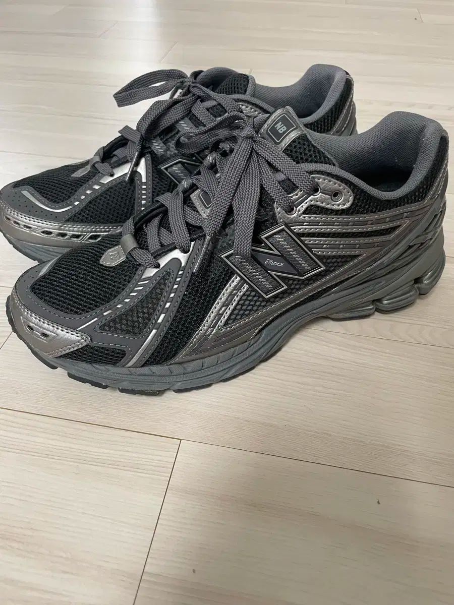 New Balance ニューバランス 1906r ファントムブラック 265