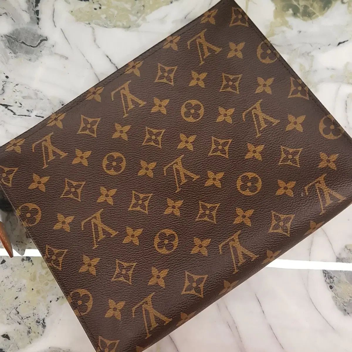 26 Size ルイヴィトン トゥーレット ポーチ S級