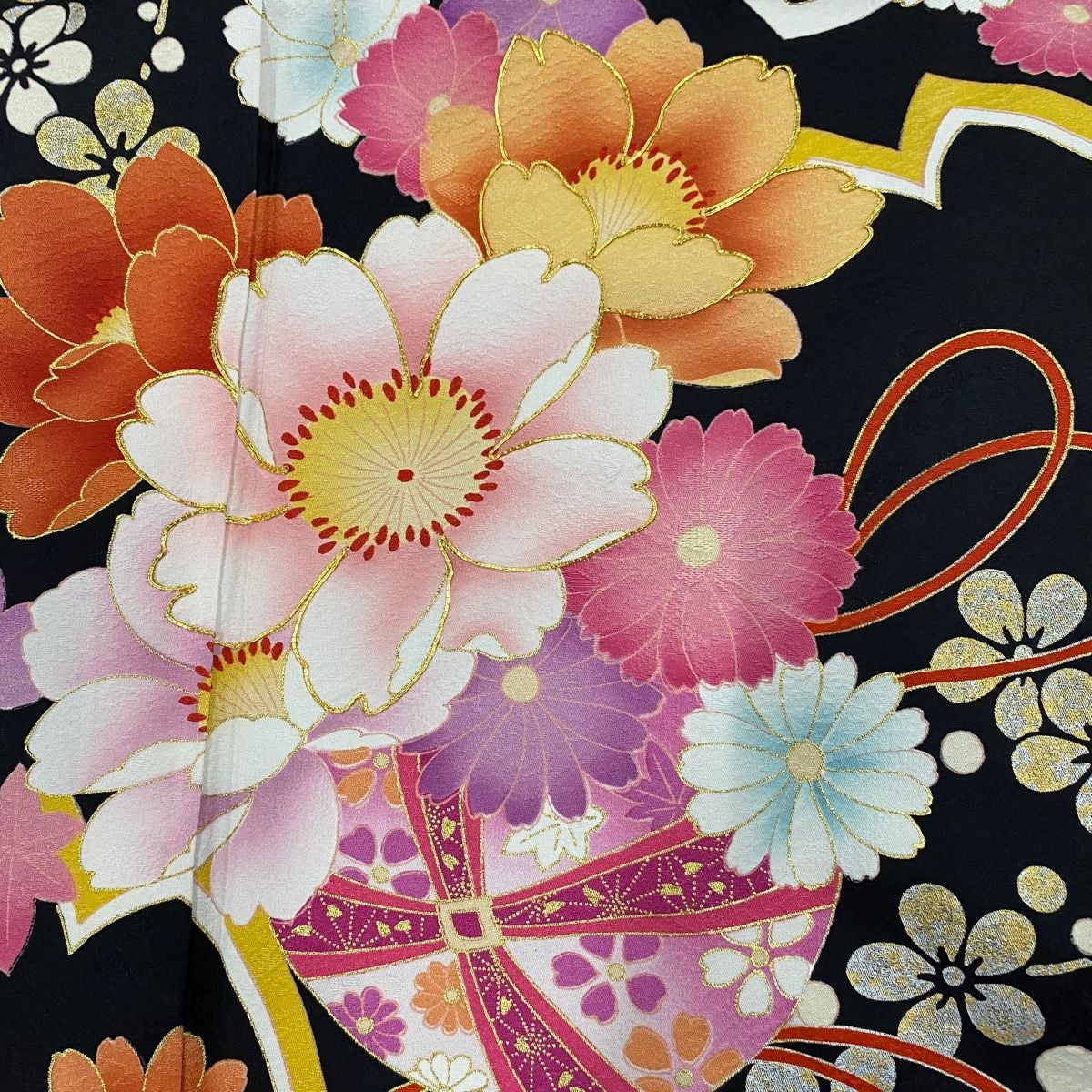 振袖 身丈168cm 裄丈68cm L 袷 手鞠 桜 金銀彩 黒 正絹 名品