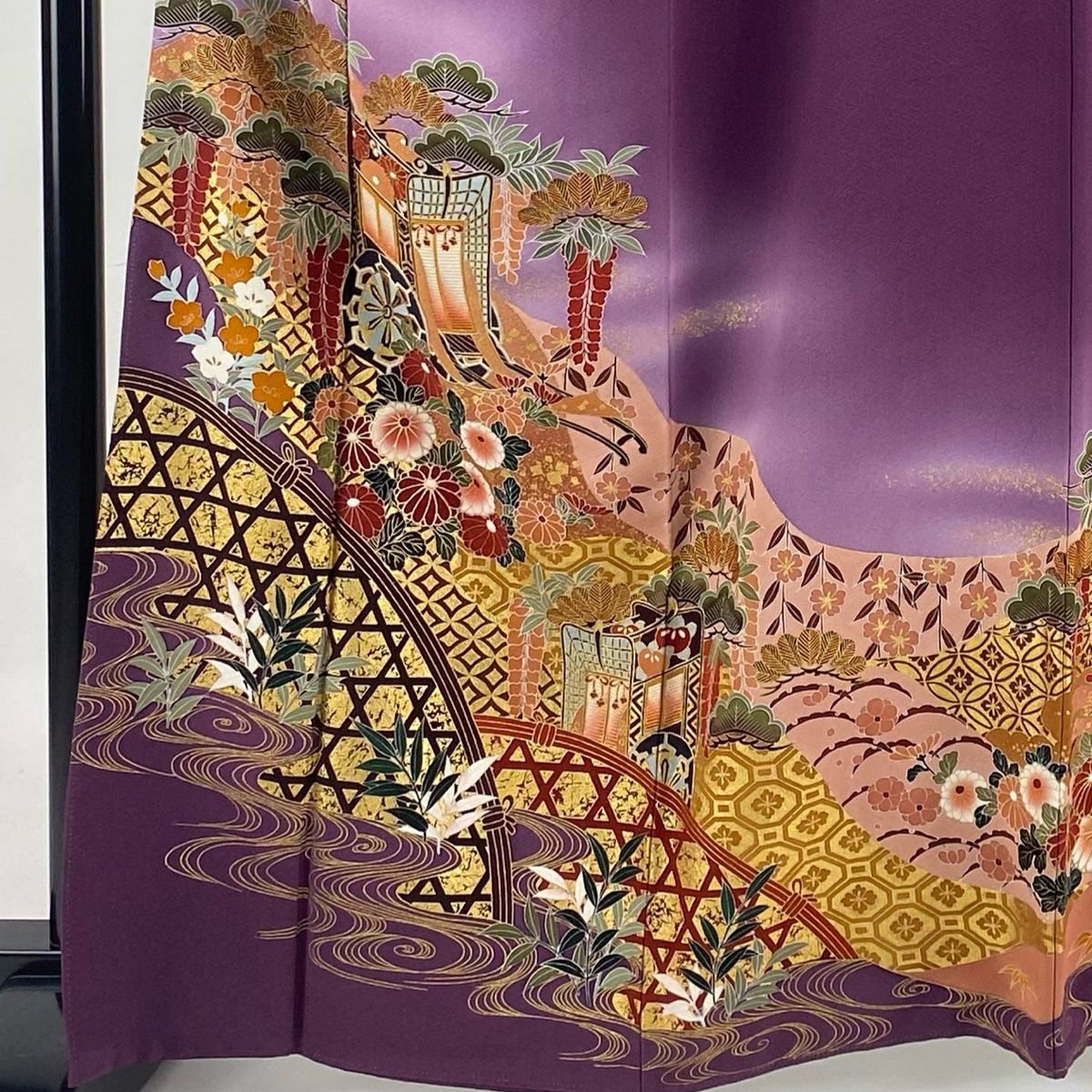 色留袖　仕立て途中　正絹　ちりめん　落款あり　反物価格504,000円　（36） 色留袖 仕立て途中 正絹 ちりめん 落款あり 反物価格504, （36）
