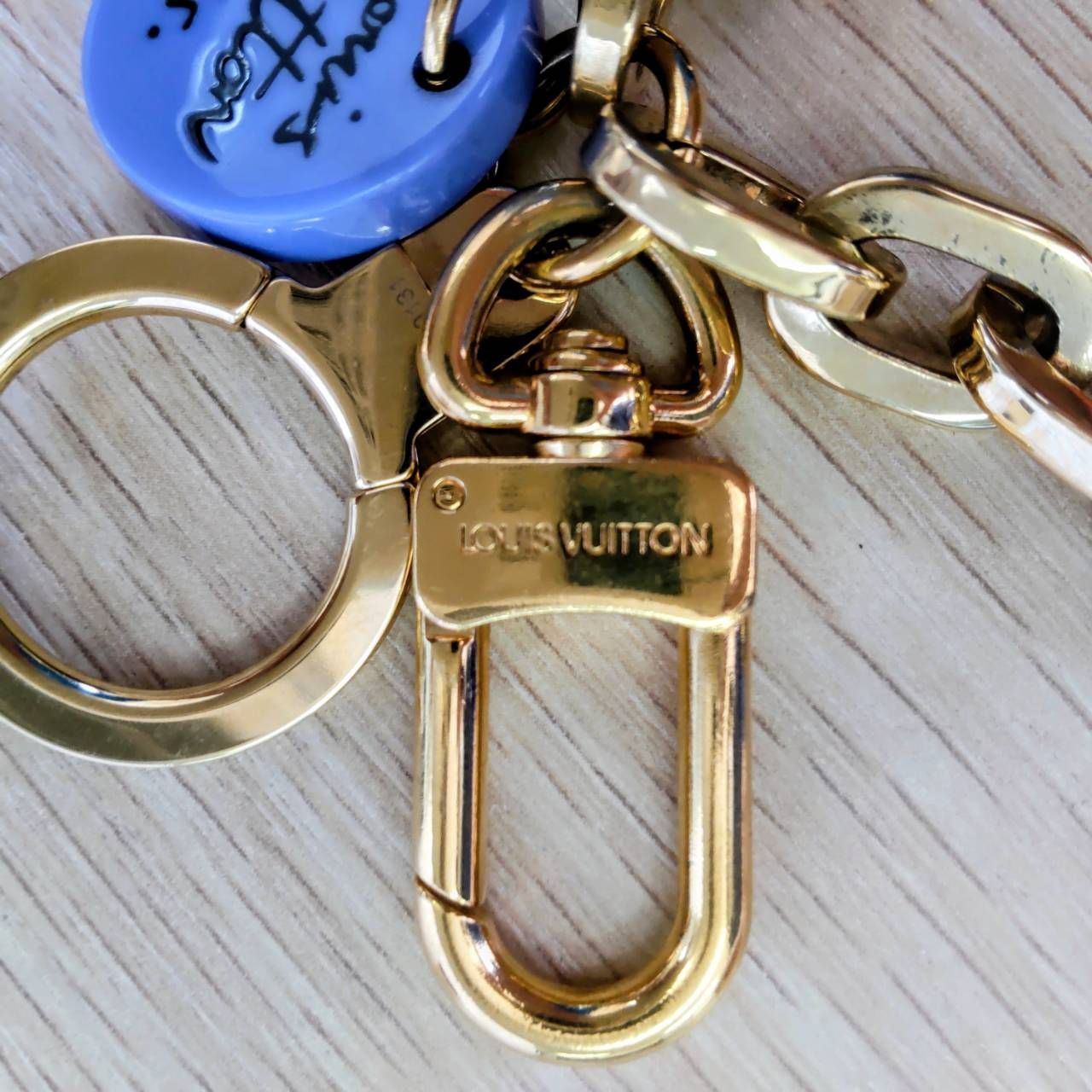 ルイヴィトン バッグチャーム モノグラム チャームキーホルダー メルカリ便 レア LOUIS VUITTON ルイヴィトン バッグチャーム - メルカリ